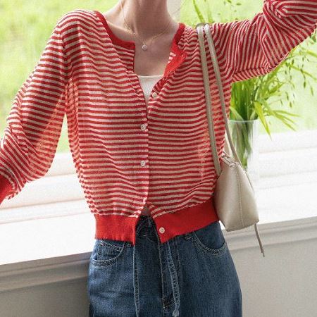 Dongdaemum Women’s Coats & Jackets, a testament to the elegance and quality of wholesale Korean fashion.