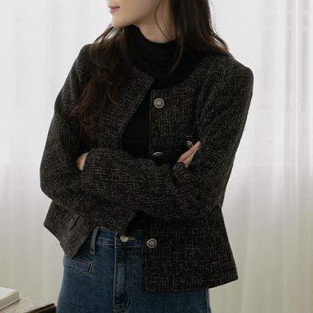 A variety of Dongdaemum Women’s Coats & Jackets, reflecting the sophistication of Korean fashion.