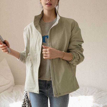 Dongdaemum Women’s Coats & Jackets, a testament to the elegance and quality of wholesale Korean fashion.