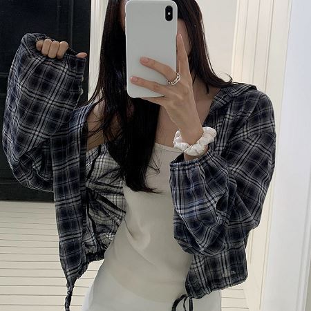 Dongdaemum Women’s Shirts, Tops & T-Shirts, a testament to the elegance and quality of wholesale Korean fashion.