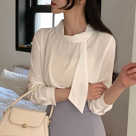 Dongdaemum Women’s Shirts, Tops & T-Shirts, a testament to the elegance and quality of wholesale Korean fashion.