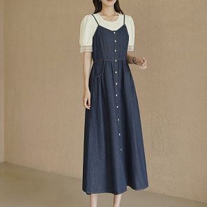 Dongdaemum Women’s Dresses, a testament to the elegance and quality of wholesale Korean fashion.