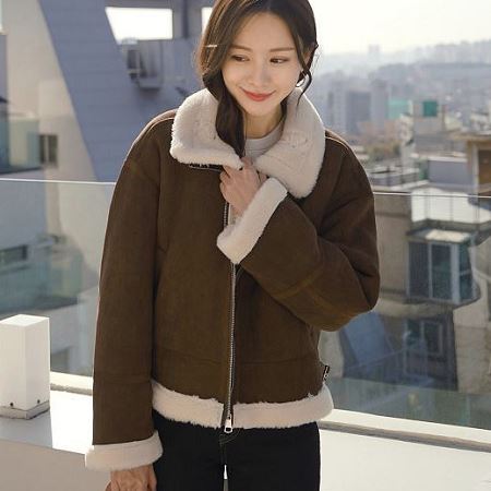 A variety of Dongdaemum Women’s Coats & Jackets, reflecting the sophistication of Korean fashion.