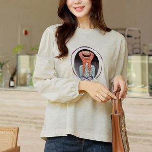 Dongdaemum Women’s Shirts, Tops & T-Shirts, a testament to the elegance and quality of wholesale Korean fashion.