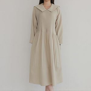 Dongdaemum Women’s Dresses, a testament to the elegance and quality of wholesale Korean fashion.