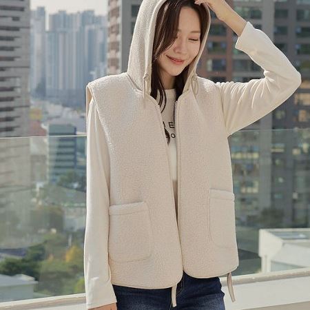 A variety of Dongdaemum Women’s Coats & Jackets, reflecting the sophistication of Korean fashion.