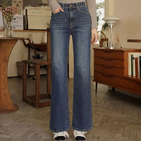 Dongdaemum Women’s Pants, a testament to the elegance and quality of wholesale Korean fashion.