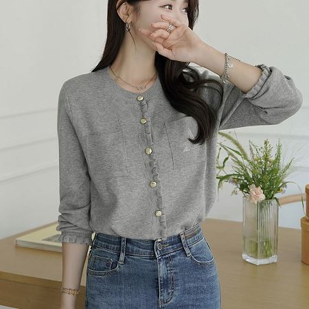 A variety of Dongdaemum Women’s Coats & Jackets, reflecting the sophistication of Korean fashion.