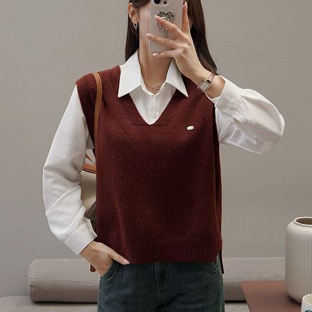 A variety of Dongdaemum Women’s One-Pieces, representing the allure of Korean fashion.