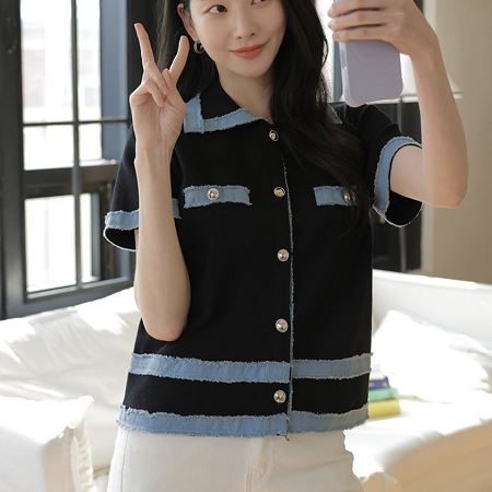 A variety of Dongdaemum Women’s Coats & Jackets, reflecting the sophistication of Korean fashion.