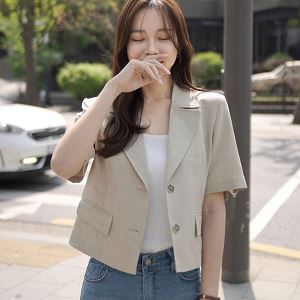 Dongdaemum Women’s Coats & Jackets, a testament to the elegance and quality of wholesale Korean fashion.