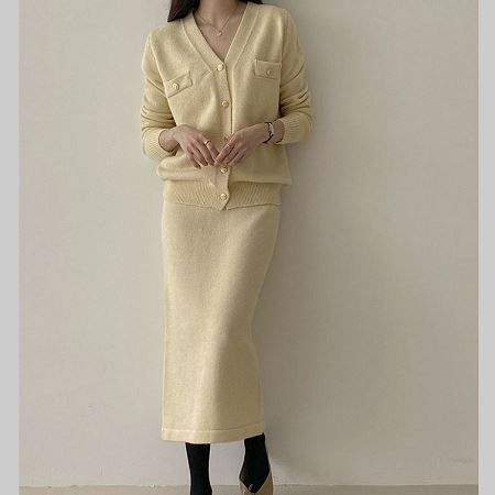 Dongdaemum Women’s One-Pieces, a testament to the elegance and quality of wholesale Korean fashion.