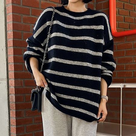 Dongdaemum Women’s Shirts, Tops & T-Shirts, a testament to the elegance and quality of wholesale Korean fashion.