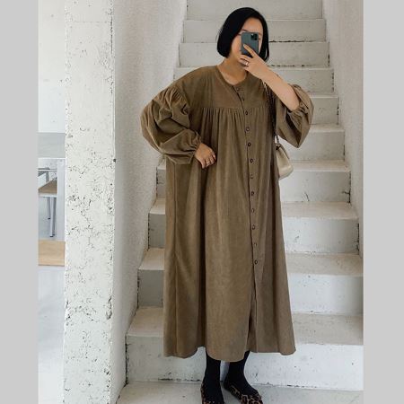 Dongdaemum Women’s Dresses, a testament to the elegance and quality of wholesale Korean fashion.