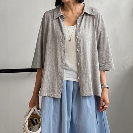 Dongdaemum Women’s Coats & Jackets, a testament to the elegance and quality of wholesale Korean fashion.