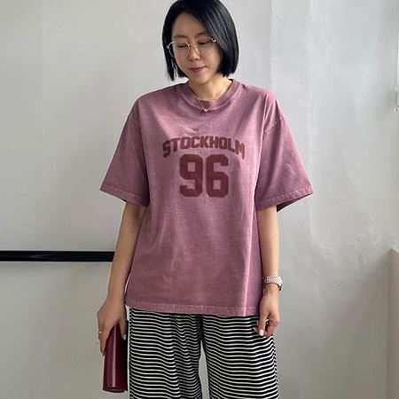 Dongdaemum Women’s Shirts, Tops & T-Shirts, a testament to the elegance and quality of wholesale Korean fashion.