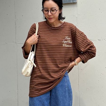 Dongdaemum Women’s Shirts, Tops & T-Shirts, a testament to the elegance and quality of wholesale Korean fashion.