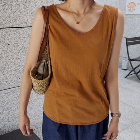 Dongdaemum Women’s Shirts, Tops & T-Shirts, a testament to the elegance and quality of wholesale Korean fashion.