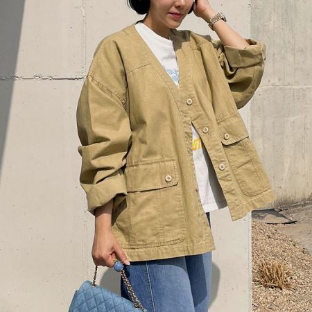 Dongdaemum Women’s Coats & Jackets, a testament to the elegance and quality of wholesale Korean fashion.