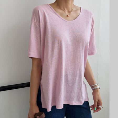 Dongdaemum Women’s Shirts, Tops & T-Shirts, a testament to the elegance and quality of wholesale Korean fashion.