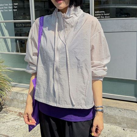 Dongdaemum Women’s Coats & Jackets, a testament to the elegance and quality of wholesale Korean fashion.
