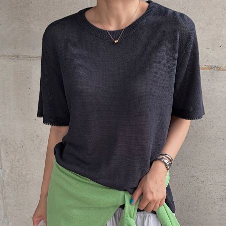 Dongdaemum Women’s Shirts, Tops & T-Shirts, a testament to the elegance and quality of wholesale Korean fashion.