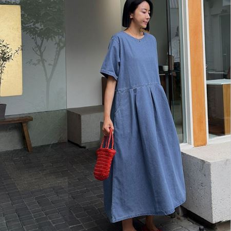 Dongdaemum Women’s Dresses, a testament to the elegance and quality of wholesale Korean fashion.