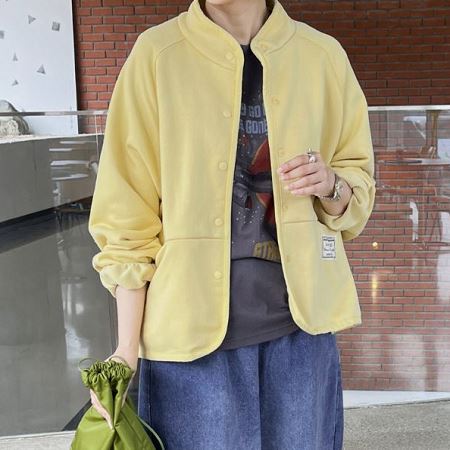 Dongdaemum Women’s Coats & Jackets, a testament to the elegance and quality of wholesale Korean fashion.
