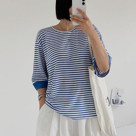 Dongdaemum Women’s Shirts, Tops & T-Shirts, a testament to the elegance and quality of wholesale Korean fashion.
