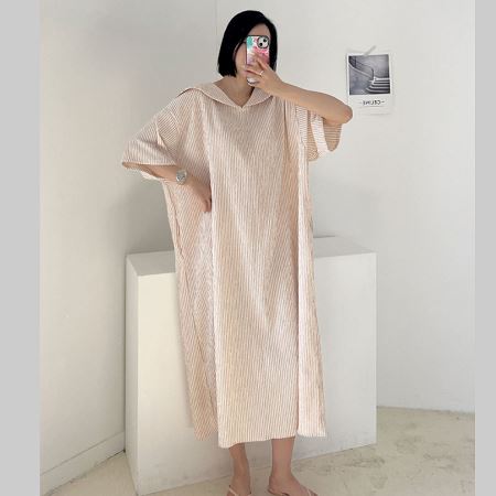 Dongdaemum Women’s Dresses, a testament to the elegance and quality of wholesale Korean fashion.