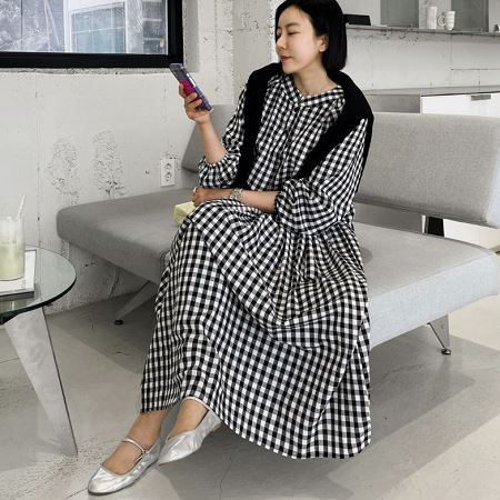 Dongdaemum Women’s Dresses, a testament to the elegance and quality of wholesale Korean fashion.