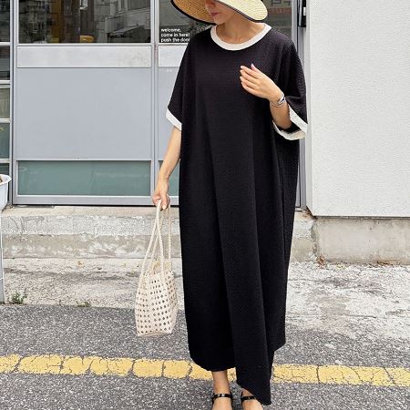 Dongdaemum Women’s Dresses, a testament to the elegance and quality of wholesale Korean fashion.