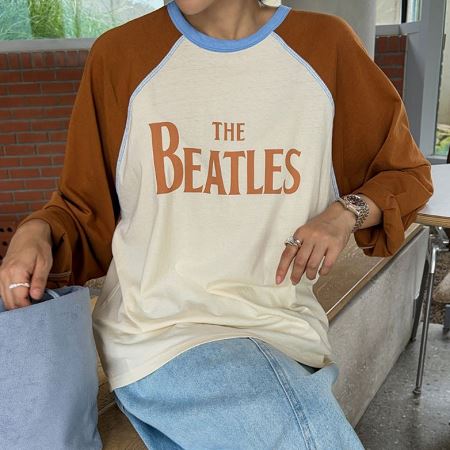 Dongdaemum Women’s Shirts, Tops & T-Shirts, a testament to the elegance and quality of wholesale Korean fashion.