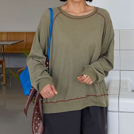 Dongdaemum Women’s Shirts, Tops & T-Shirts, a testament to the elegance and quality of wholesale Korean fashion.