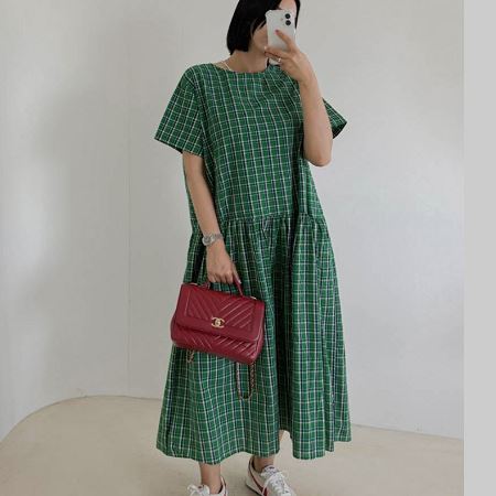 Dongdaemum Women’s Dresses, a testament to the elegance and quality of wholesale Korean fashion.