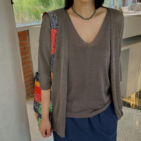 Dongdaemum Women’s Coats & Jackets, a testament to the elegance and quality of wholesale Korean fashion.