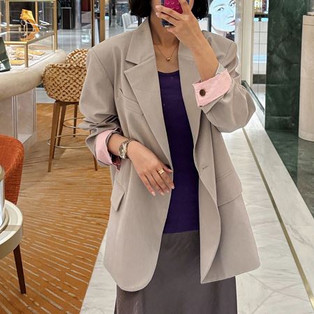 Dongdaemum Women’s Coats & Jackets, a testament to the elegance and quality of wholesale Korean fashion.
