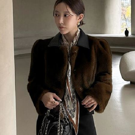 A variety of Dongdaemum Women’s Coats & Jackets, reflecting the sophistication of Korean fashion.