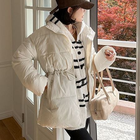 A variety of Dongdaemum Women’s Coats & Jackets, reflecting the sophistication of Korean fashion.