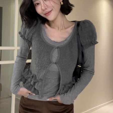 Dongdaemum Women’s One-Pieces, a testament to the elegance and quality of wholesale Korean fashion.