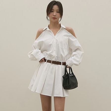 A collection of Dongdaemum Women’s Dresses, encapsulating the charm of Korean fashion.