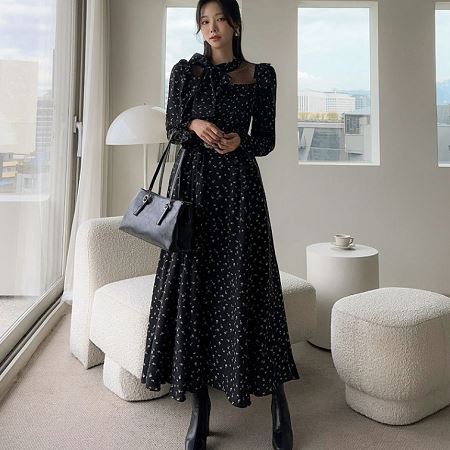 A collection of Dongdaemum Women’s Dresses, encapsulating the charm of Korean fashion.