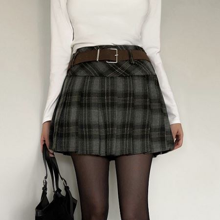 A collection of Dongdaemum Women’s Dresses, encapsulating the charm of Korean fashion.