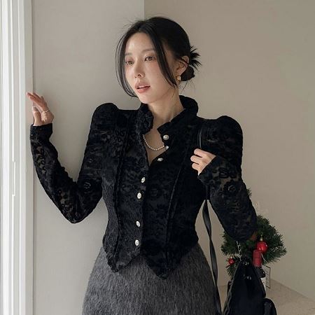 Dongdaemum Women’s Shirts, Tops & T-Shirts, a testament to the elegance and quality of wholesale Korean fashion.