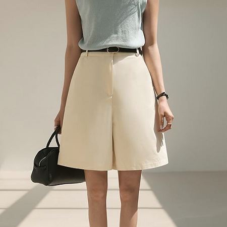 An array of Dongdaemum Women’s Pants, embodying the versatility of Korean fashion.