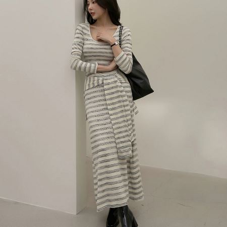 A collection of Dongdaemum Women’s Dresses, encapsulating the charm of Korean fashion.