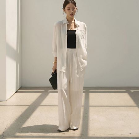 A variety of Dongdaemum Women’s One-Pieces, representing the allure of Korean fashion.