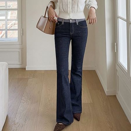 Dongdaemum Women’s Pants, a testament to the elegance and quality of wholesale Korean fashion.