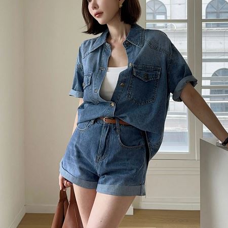 Dongdaemum Women’s One-Pieces, a testament to the elegance and quality of wholesale Korean fashion.