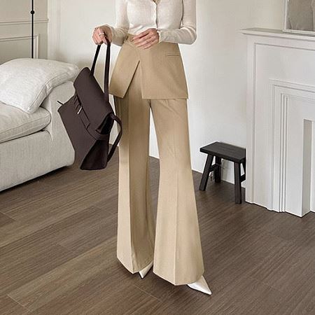 Dongdaemum Women’s One-Pieces, a testament to the elegance and quality of wholesale Korean fashion.